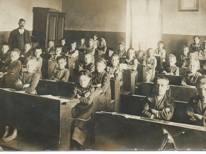 Volksschule St. Georgen 1917
